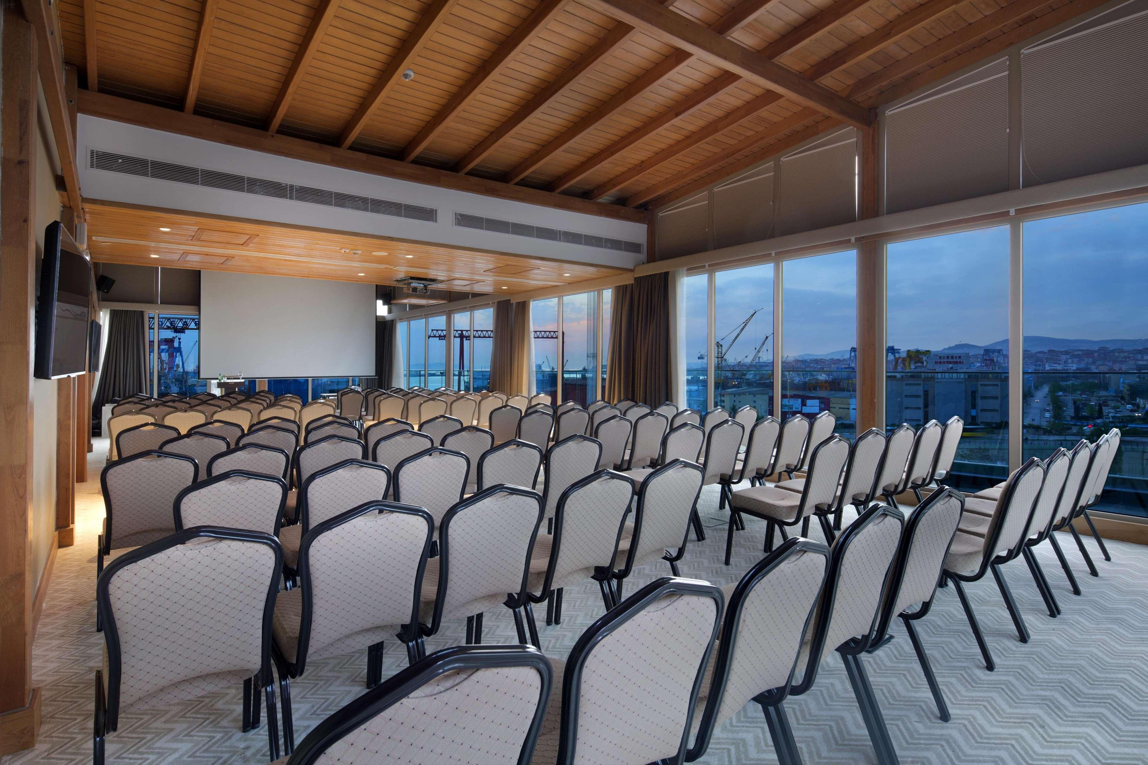 Otel Doubletree By Hilton - Tuzla