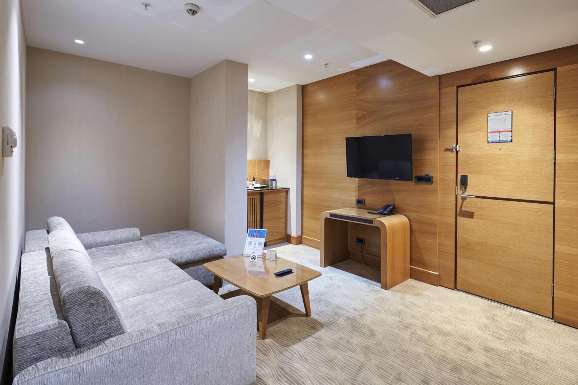 Otel Doubletree By Hilton - Tuzla 4*