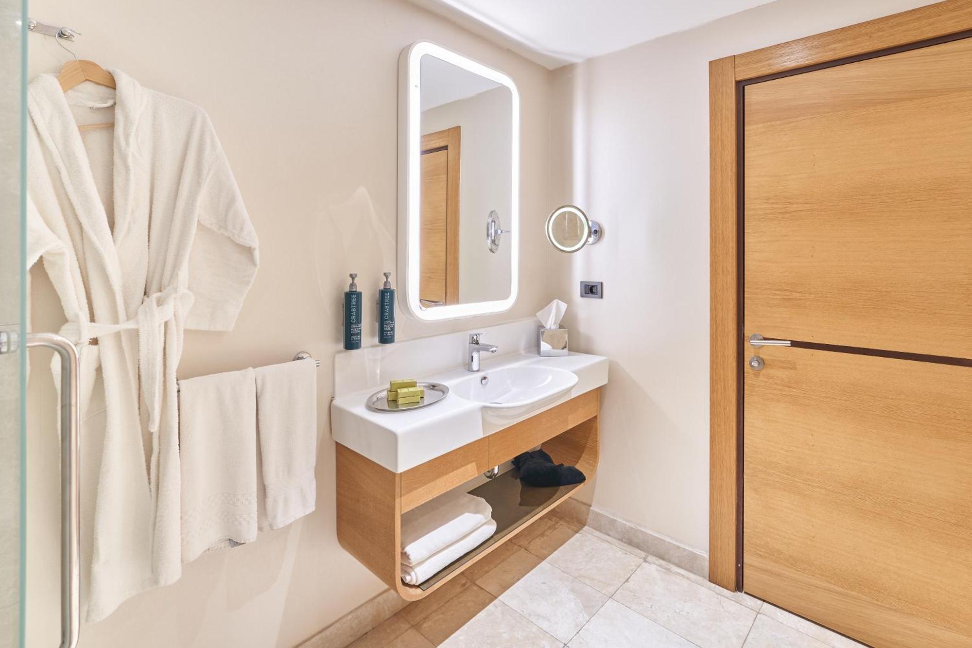 Doubletree By Hilton - Tuzla Otel 4*
